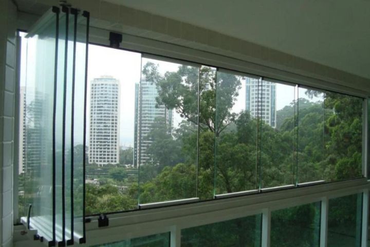 Fechamento de Vidros Articulados